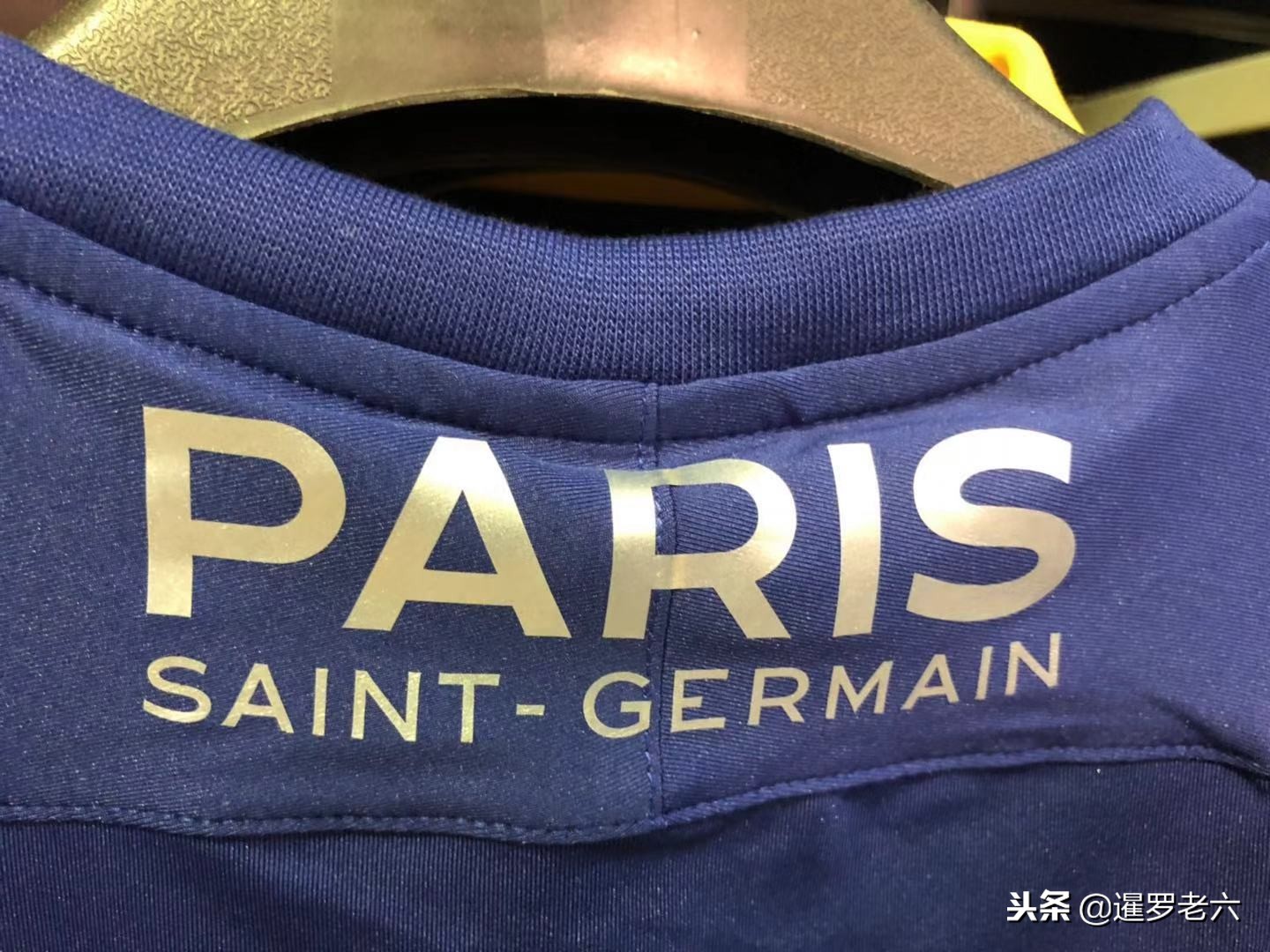 在组织与得